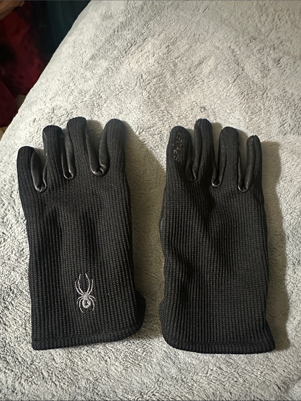 Spyder Men's Black Knit Touchscreen Gloves with Embroidered Logo